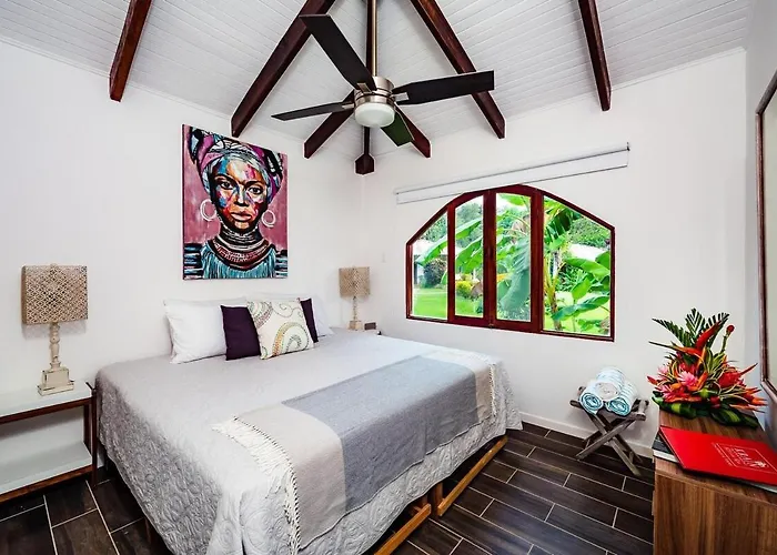 Couples Tropical Getaway With Pool, Playa Potrero