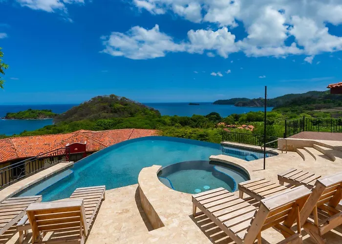 Infinity Pool, Pacific Views & Concierge