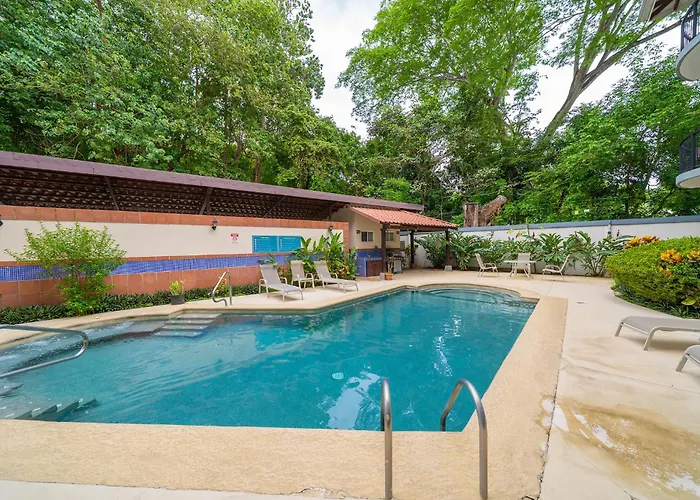 Surfside Tower - Ground Floor Condo With Pool, Walk To Potrero Beach